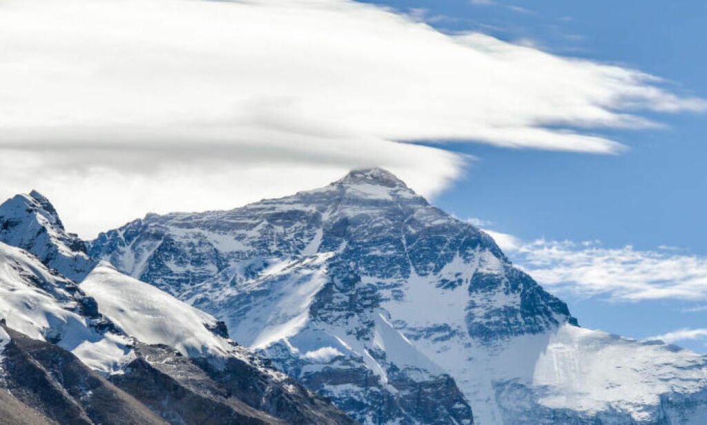 2015 ble et dødsår på Mount Everest. Ingen nådde toppen