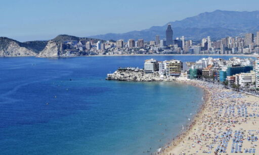 Benidorm var den første byen i Spania hvor gjestene lovlig kunne gå med bikini på stranda