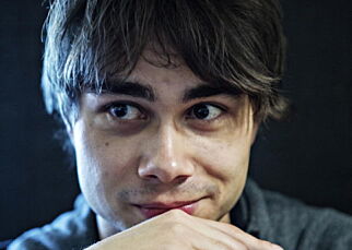 Alexander Rybak ut mot NRK