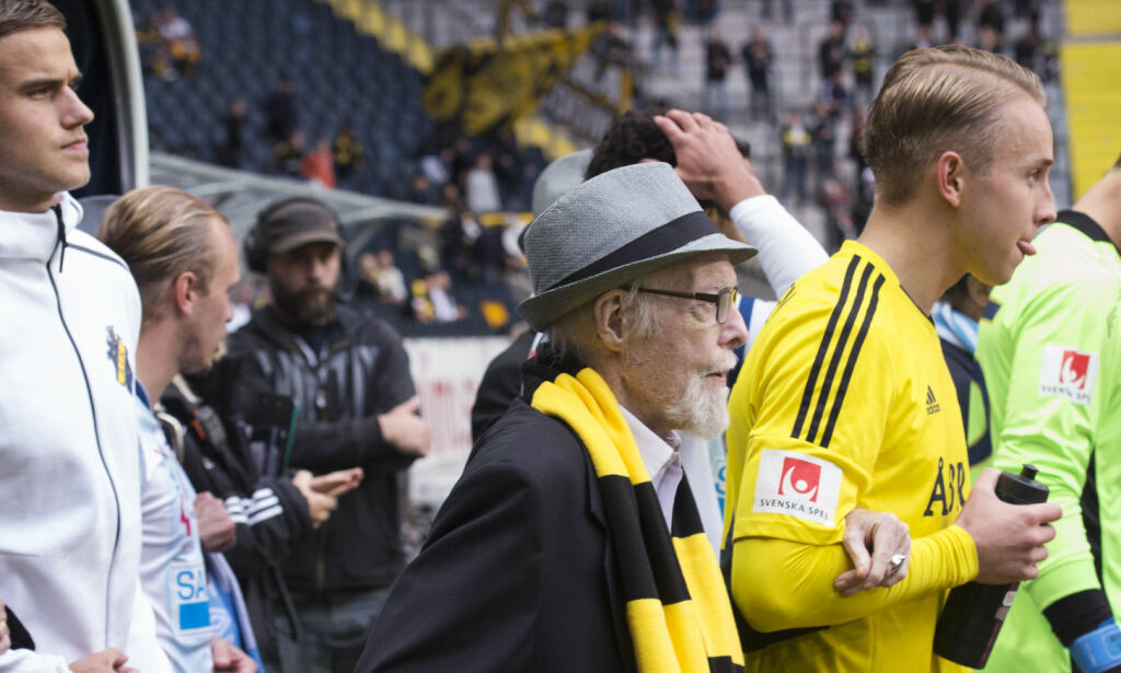 Den svenske toppklubben hedret «den glemte generasjonen» - får oppmerksomhet verden over