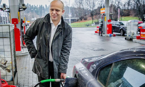 Sp vil fryse bensin- og dieselprisen