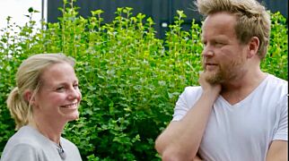 - Jeg måtte lyve ganske mye for mannen min