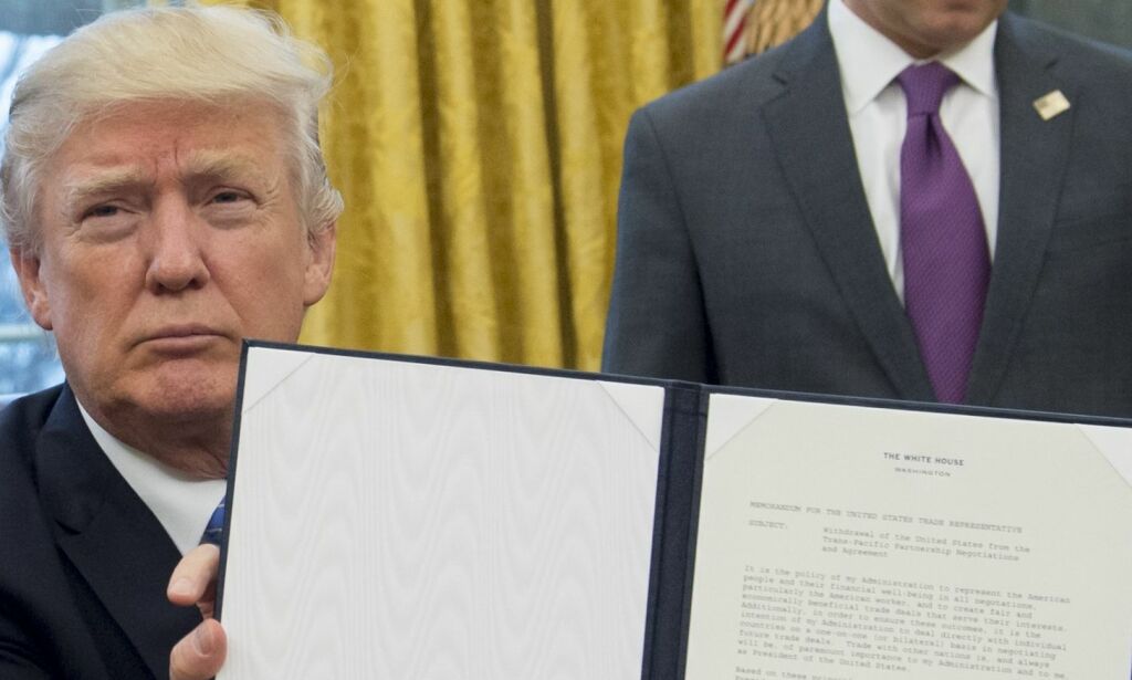 Nå har noen av Trumps få konkrete forslag blitt en realitet. Vil ha USA ut av handelsavtale og stanser bistand til abort