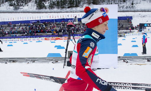 VM-bragden skjedde med brudd i hofta. Nå avslutter Jacobsen sesongen