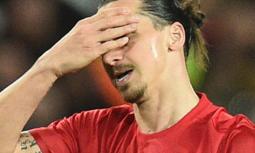 Zlatan ut med kneskade da Manchester United gikk videre etter ekstraomganger mot Anderlecht