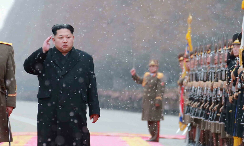 I 1999 tok Trump til orde for å bombe Nord-Korea. 18 år seinere truer han Kim med «ild og vrede»