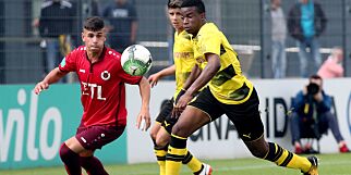 Kritisk til 12-åringen som forbløffer fotballverden: - Uvanlig