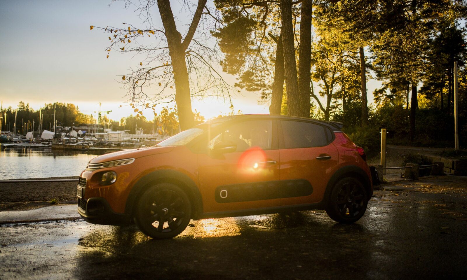 Kjæresteparet Matt og Marie fikk teste en Citroën C3: En bil full av overraskelser Kjæresteparet Matt og Marie fikk teste en Citroën C3: En bil full av overraskelser