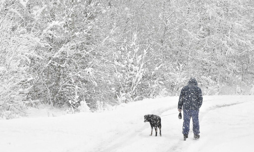 Obs-varsel om store mengder snø i Sør-Norge: - Den kommer til bli liggende i lang tid