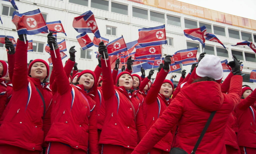 Hevder nordkoreanske cheerleadere blir tvunget til å tilby seksuelle tjenester