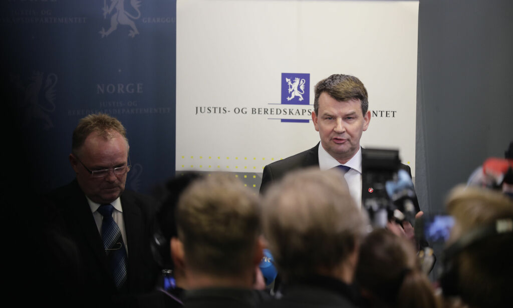 Har solgt seg ut av First House og vil ikke åpne opp om kundelistene