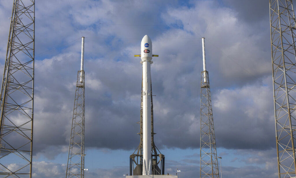 NASA-satellitt skutt opp for å lete etter liv
