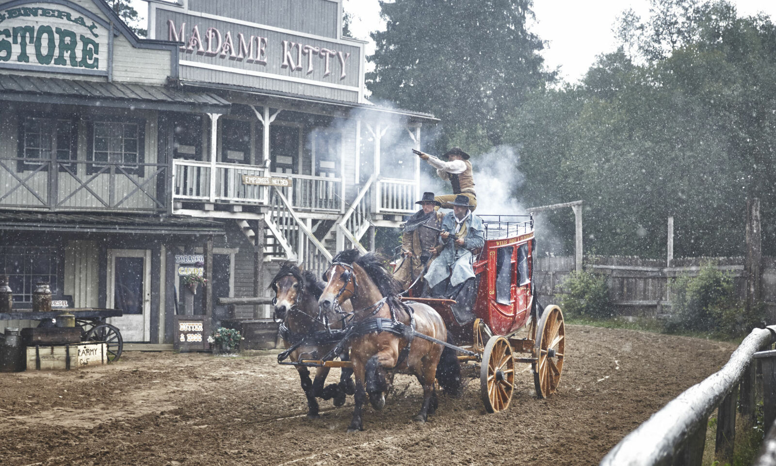 KRUTTRØYK: I High Chaparral får du actionfylte dager. Foto: High Chaparral KRUTTRØYK: I High Chaparral får du actionfylte dager. Foto: High Chaparral