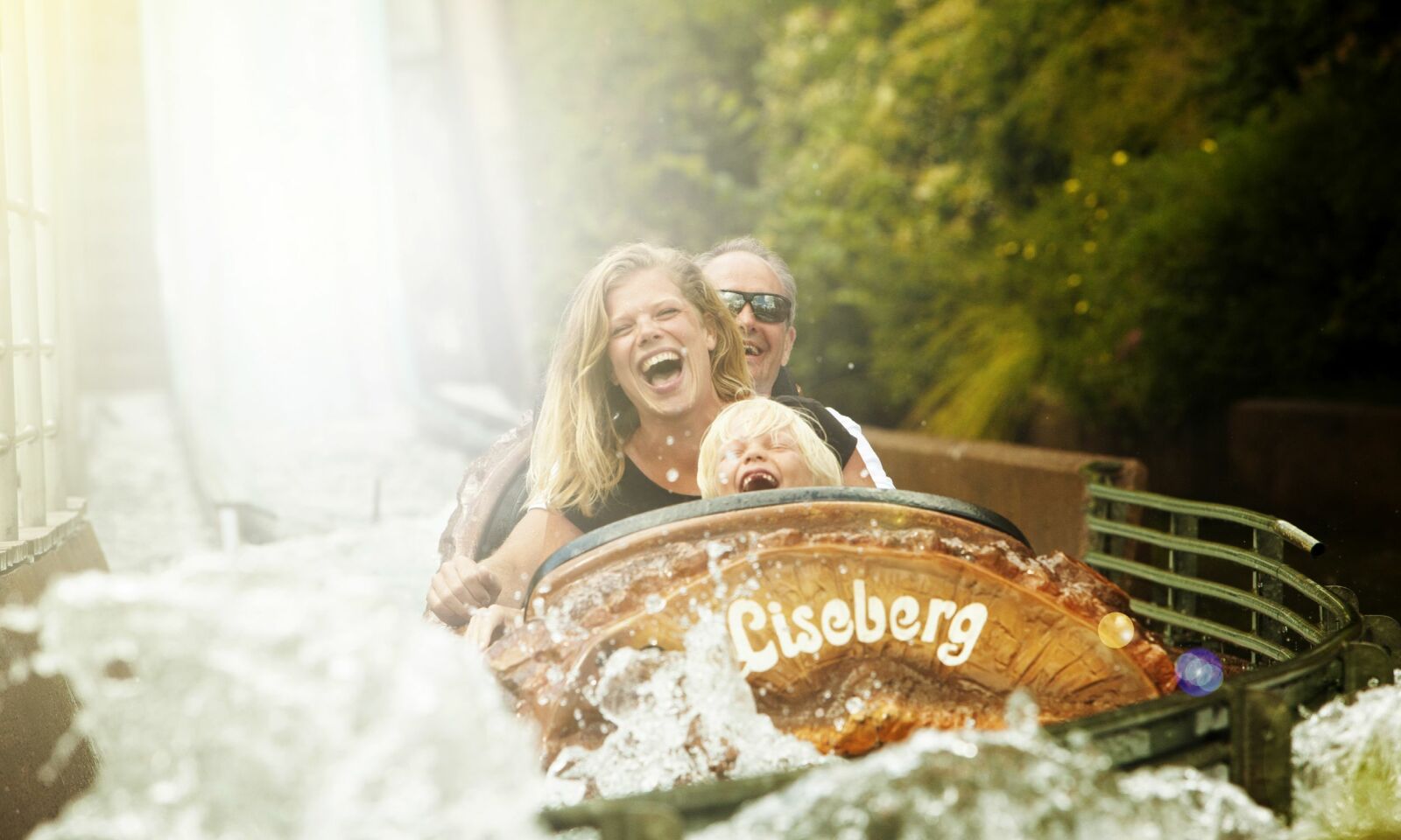 KILER I MAGEN: Liseberg er Nordens største familiepark, proppfull av moro for store og små. Foto: Liseberg KILER I MAGEN: Liseberg er Nordens største familiepark, proppfull av moro for store og små. Foto: Liseberg