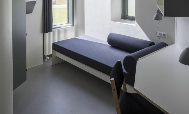 Slik er Madsens nye liv i Danmarks luksuriøse superfengsel