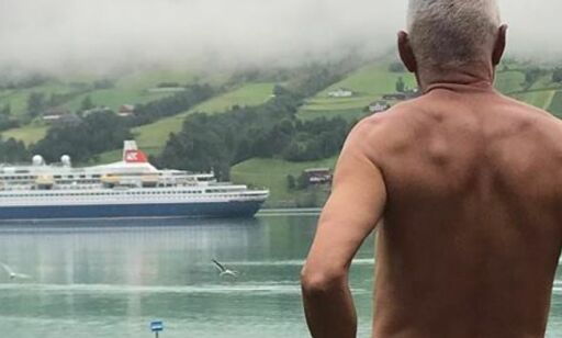 Naken MDG-protest mot cruiseskipene