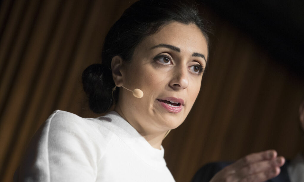 Hadia Tajik er blitt kjæreste med journalisten bak Giske-lekkasjene