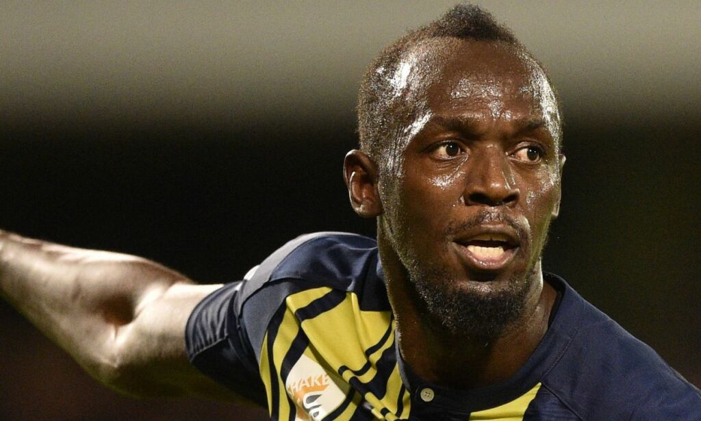 Usain Bolt med dobbel i sin første kamp fra start