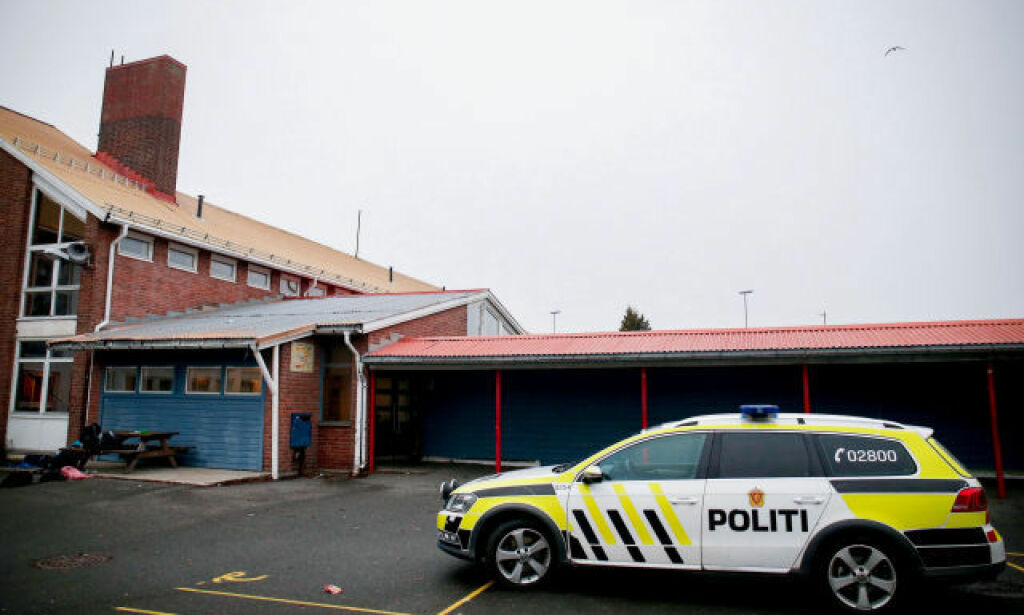 Politibetjent ble tatt kvelertak på under skolebesøk i Oslo