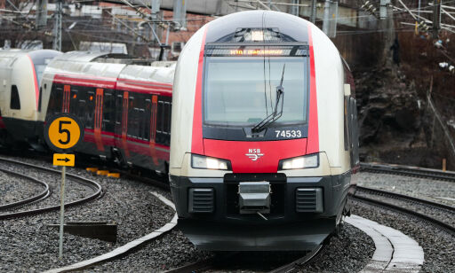 - Folk på toget ristet på hodet